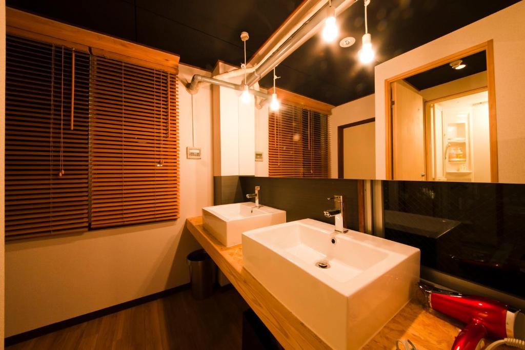 Hakata Gofukumachi Hostel Takataniya Fukuoka  Exterior foto